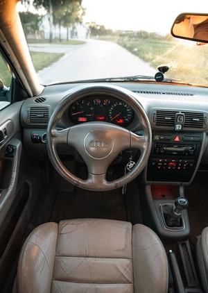 Audi A3 cena 10700 przebieg: 297000, rok produkcji 2001 z Maszewo małe 79